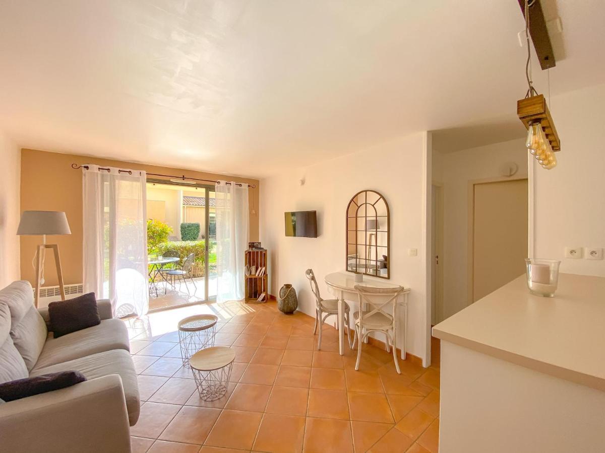 Appartement cosy pour un séjour bien-être Saumane-de-Vaucluse Esterno foto