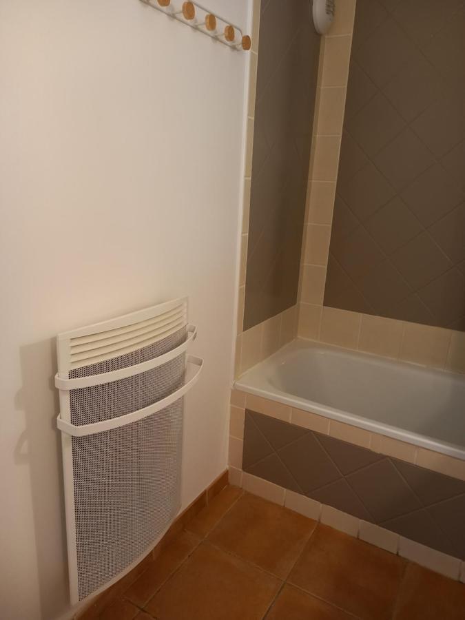 Appartement cosy pour un séjour bien-être Saumane-de-Vaucluse Esterno foto