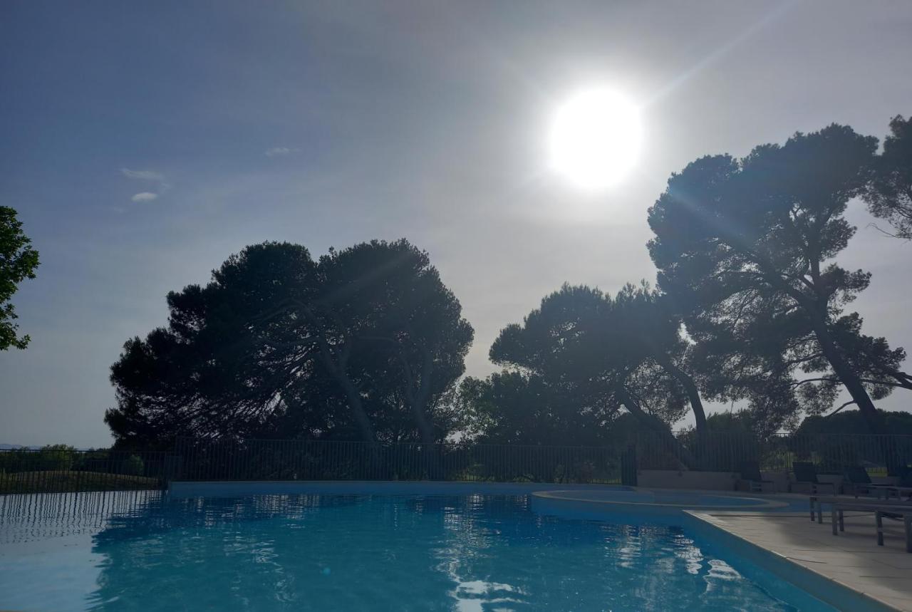 Appartement cosy pour un séjour bien-être Saumane-de-Vaucluse Esterno foto
