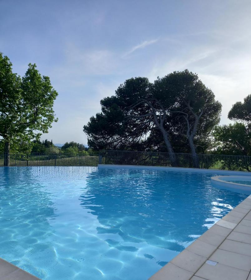 Appartement cosy pour un séjour bien-être Saumane-de-Vaucluse Esterno foto